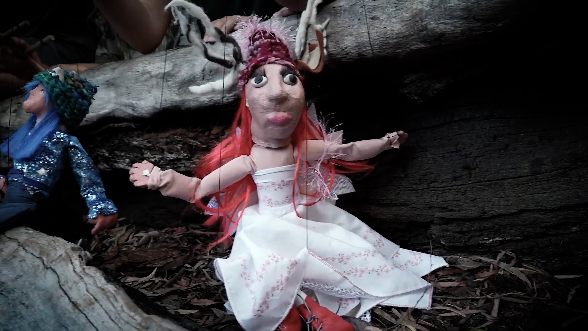 The Hybrid Web still2